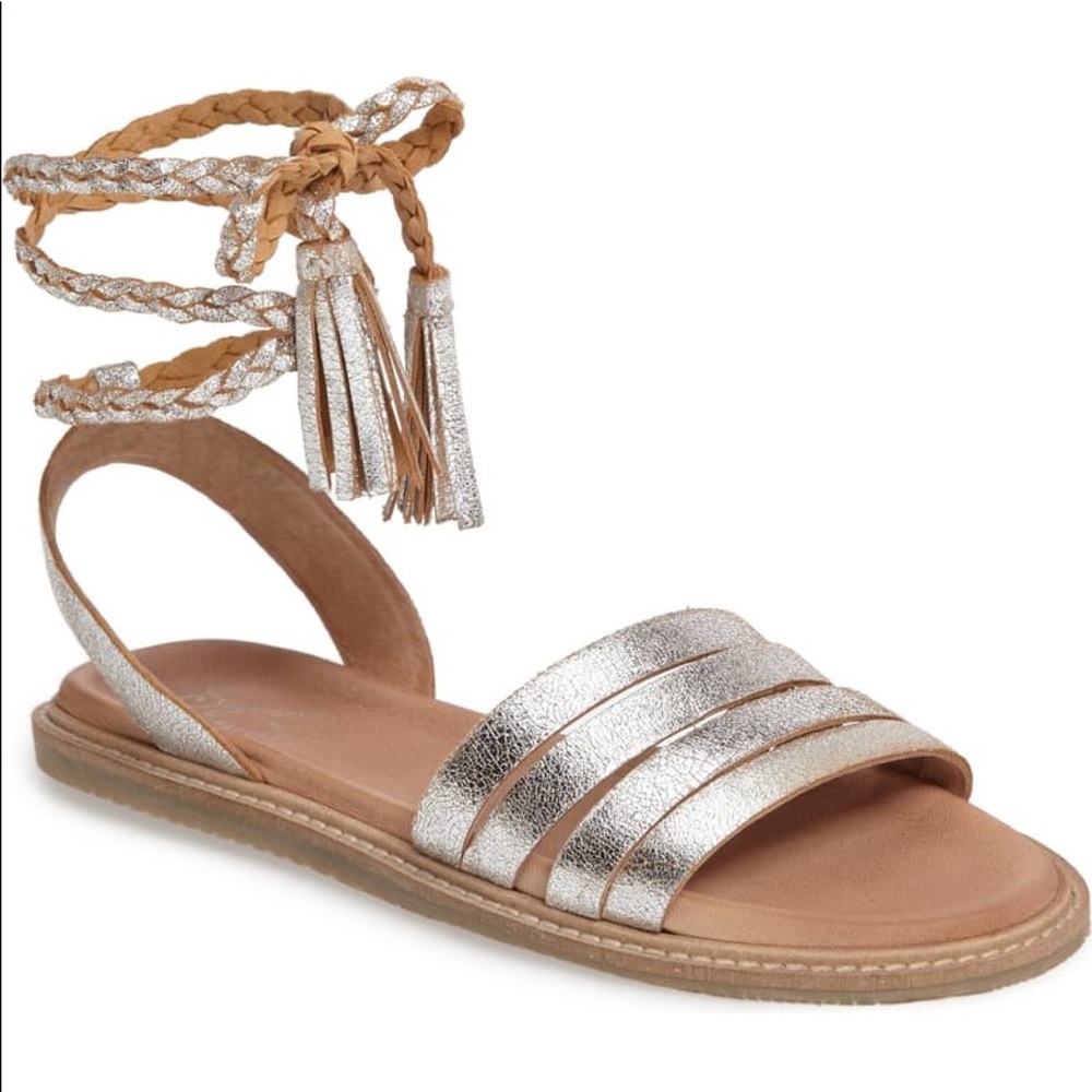 Seychelles Wraparound ankle sandals